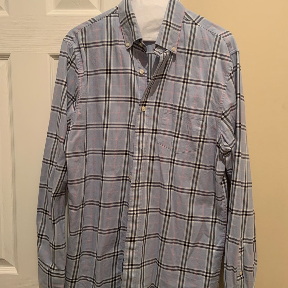 Crown and Ivy men’s long sleeved button down